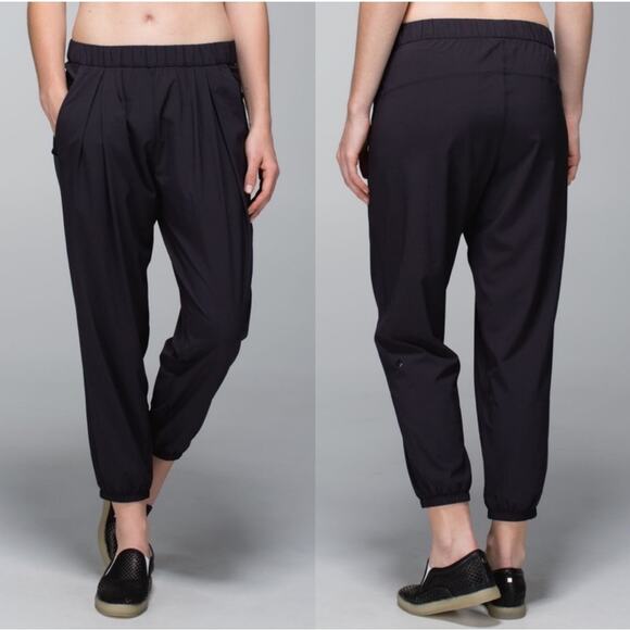 Lululemon Rollin With My Omies Jogger Pant Black Size 6 Elastic Waist Cuffed - Picture 1 of 6